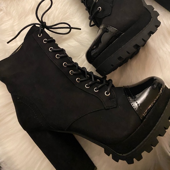 Lace-up Black Combat Booties - New - Picture 3 of 4